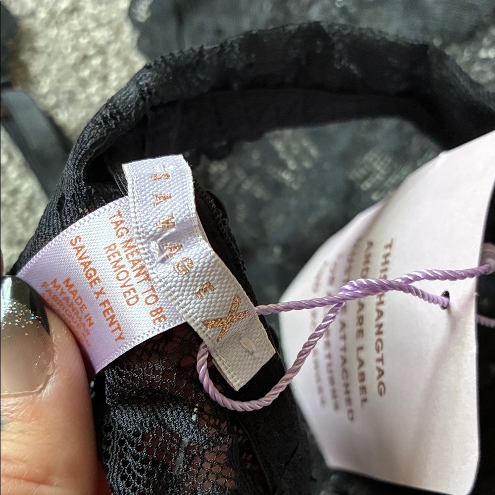 Savage X Fenty Black Lace Racerback Bralette - Picture 6 of 6
